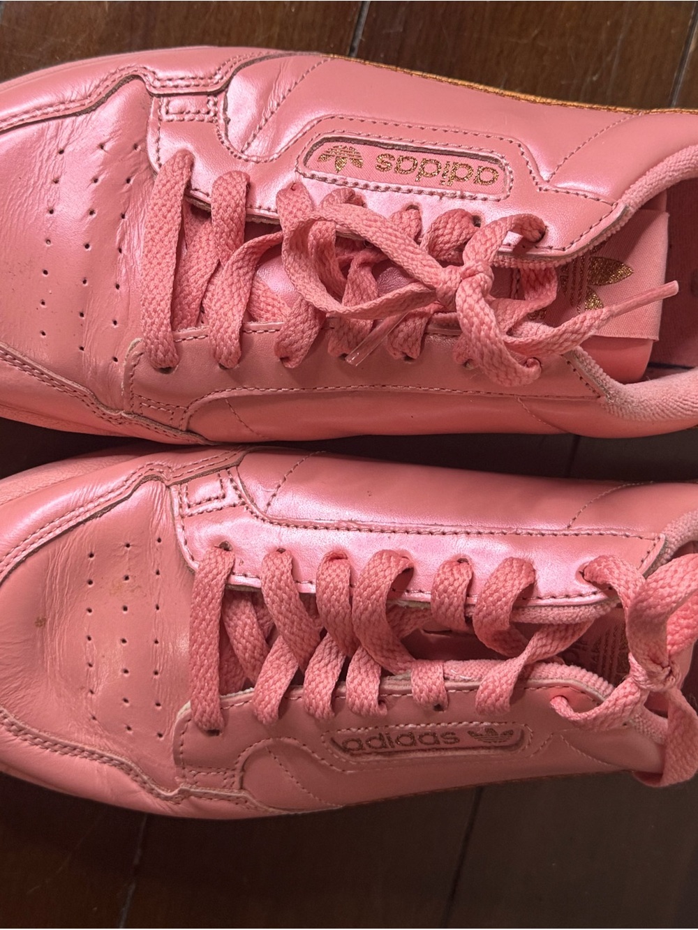 adidas Kids Pink Leather Sneakers with Gold Swoosh - Picture 5 of 7